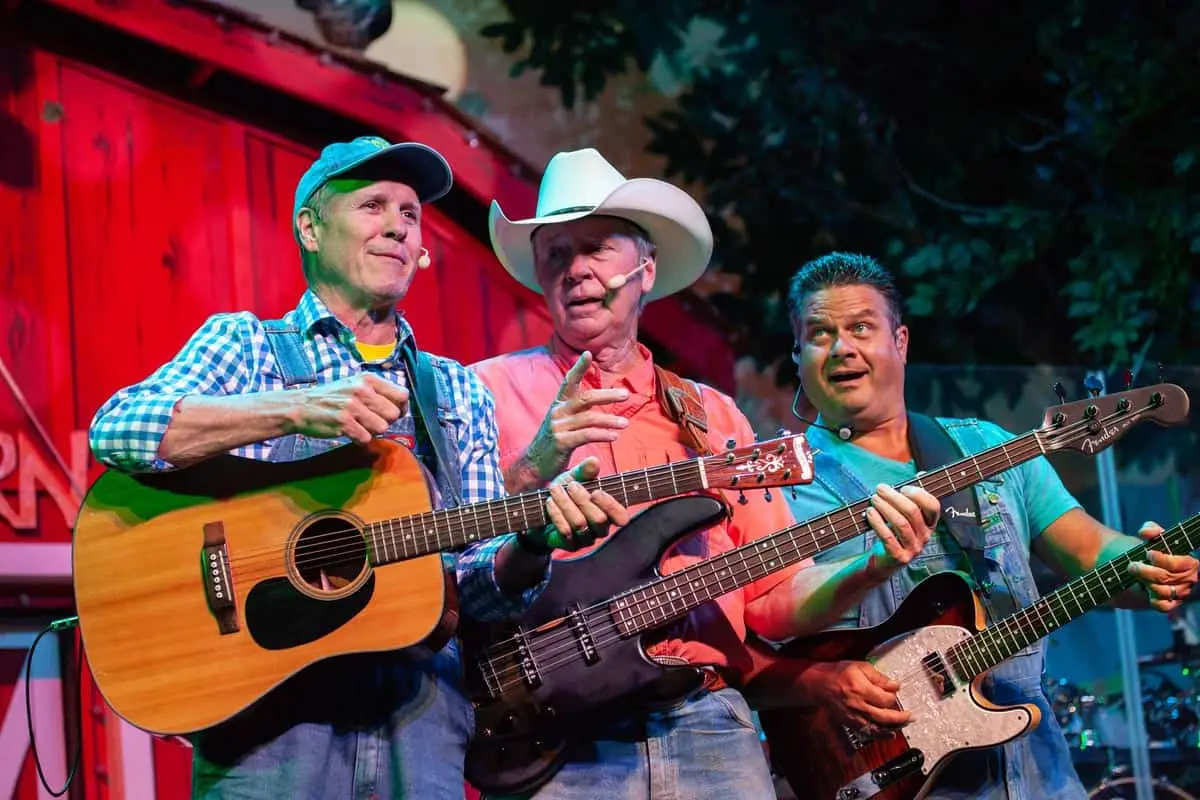 band at the comedy barn