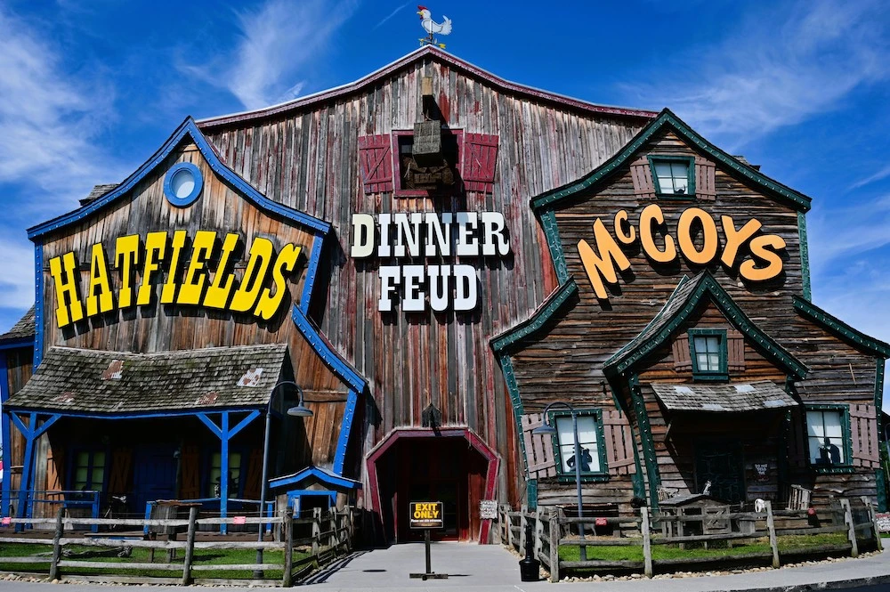 Hatfield & McCoy Dinner Feud in Pigeon Forge